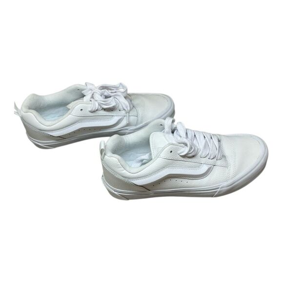 NWOB Vans Men\'s Size 9.5 / Women\'s Size 11 Knu Skool White Sneakers
